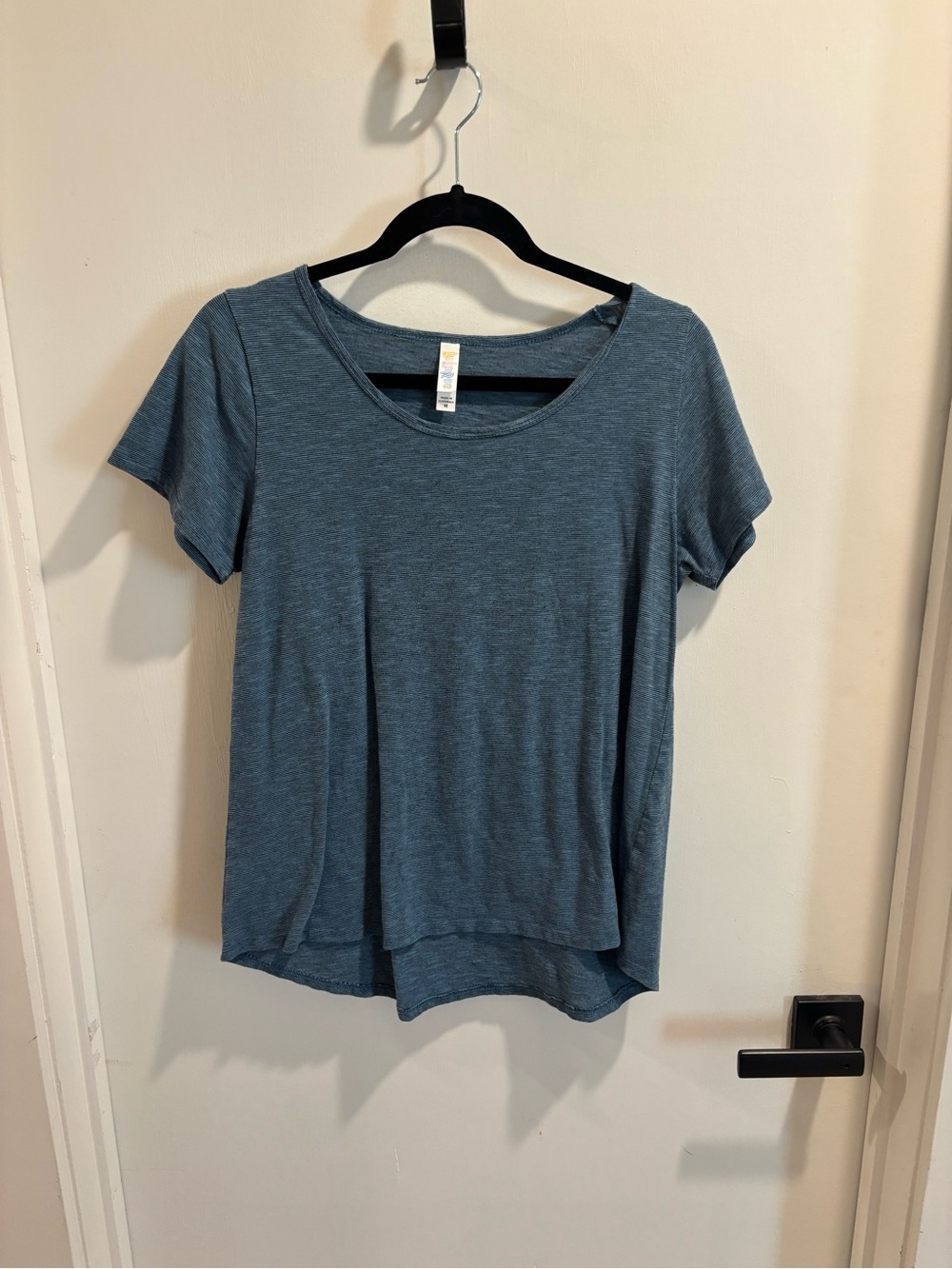 Relaxed Scoop Neck Short-Sleeve Tee in Slate Blue